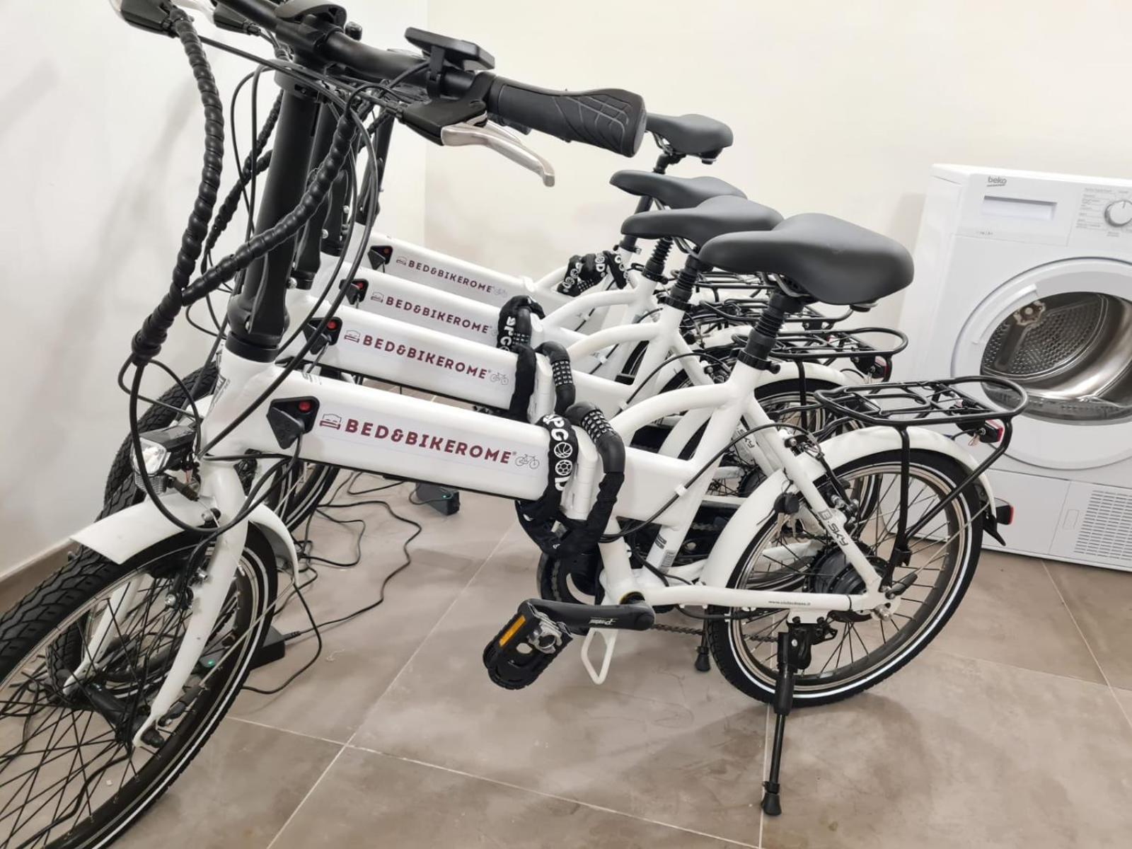 Bed and Breakfast Bed&BikeRome Giulio Cesare Exterior foto